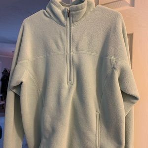 Sea foam Green Patagonia Fleece
